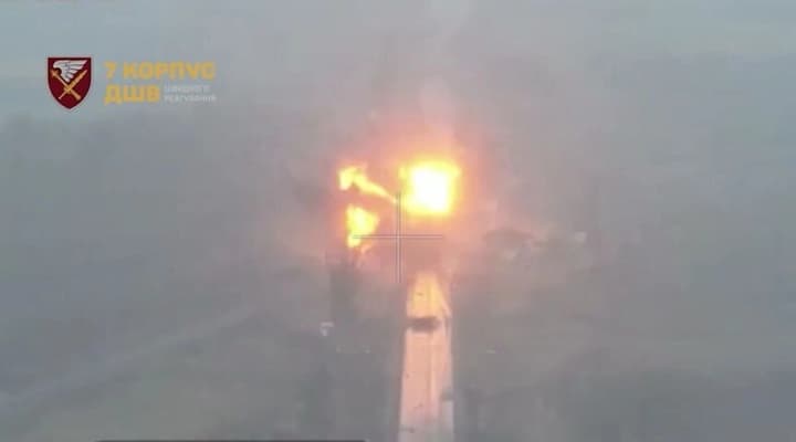 sili-oboroni-pererezali-logisticheskii-marshrut-rossiyan-na-podstupakh-k-pokrovsku-7-korpus-dshv