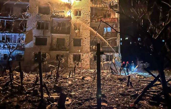 russian-attack-on-kharkiv-region-on-the-night-of-november-17-houses-destroyed-in-kharkiv-and-the-region-there-are-dead-and-wounded