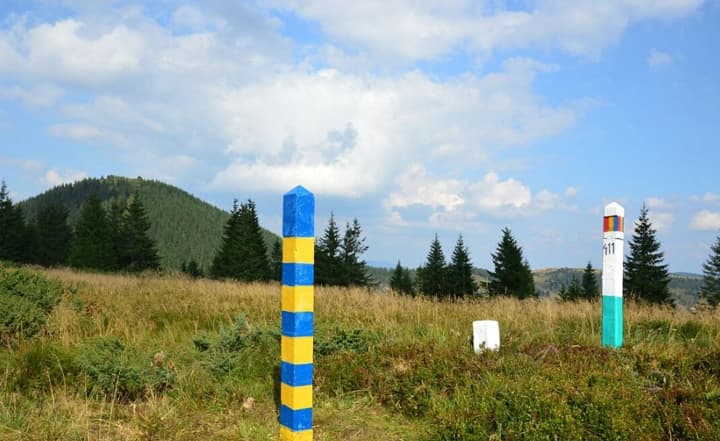 za-dollar5000-do-pmr-inspektoru-pidozriuvanomu-u-skhemi-perepravlennia-viiskovozoboviazanykh-zahrozhuie-9-rokiv-tiurmy