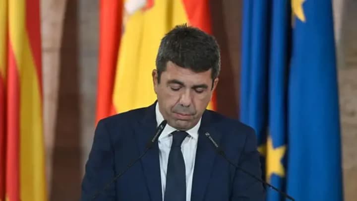 bivshego-lidera-valensii-doprashivayut-iz-za-smertelnikh-navodnenii-v-ispanii