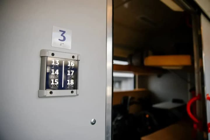 ataka-rf-na-ukrainu-18-lystopada-ukrzaliznytsia-zminyla-marshruty-poizdiv-na-kharkivshchyni