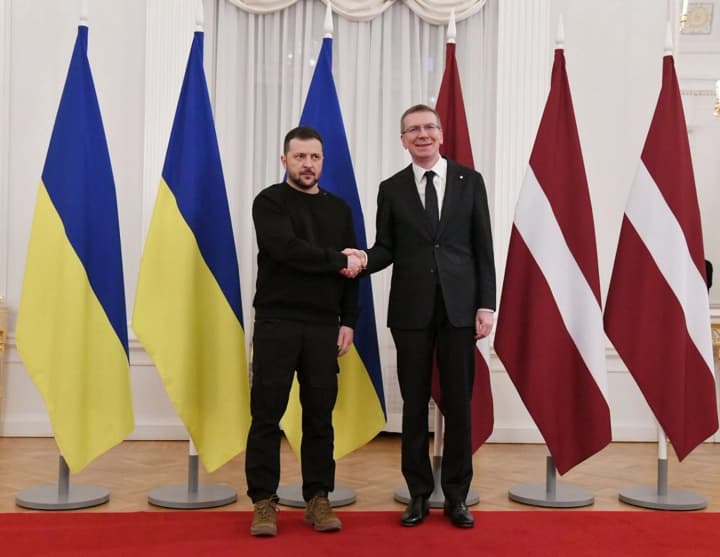 zelenskii-pozdravil-rinkevichsa-s-dnem-nezavisimosti-latvii