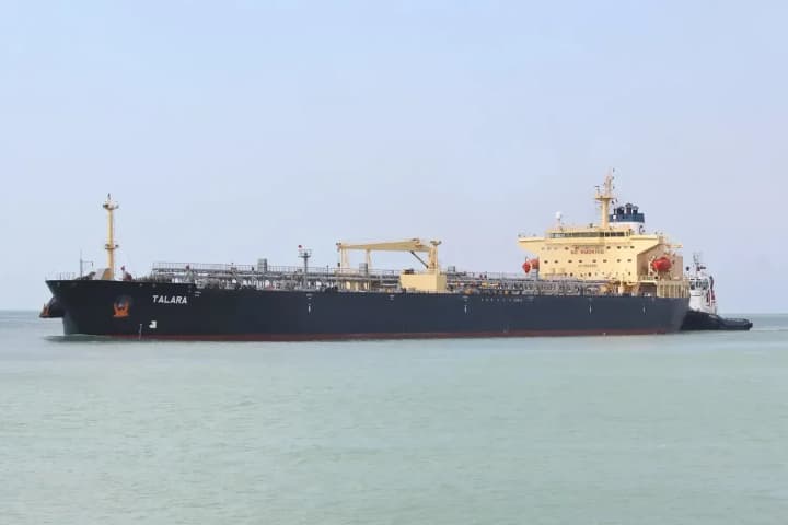 iran-osvobodil-zakhvachennii-tanker-talara-no-bez-gruza-bloomberg