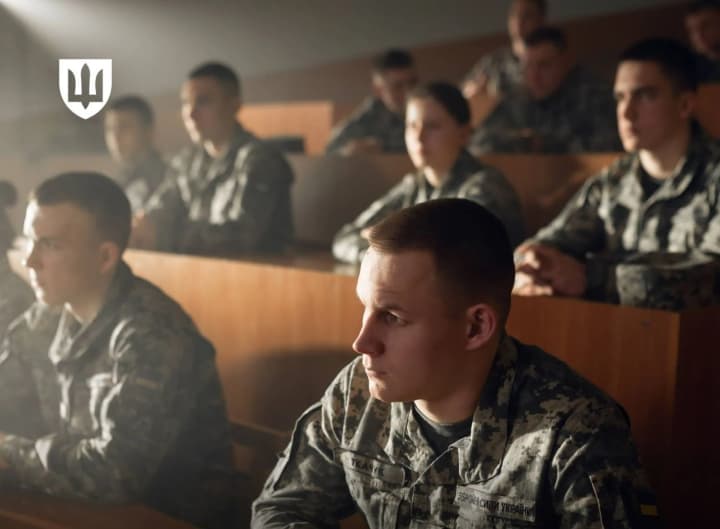 v-ukraine-uchredili-30-stipendii-pamyati-pogibshikh-zashchitnikov-i-zashchitnits-kto-smozhet-ikh-poluchit