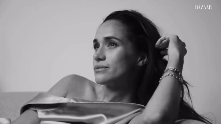 megan-markl-poyavilas-na-oblozhke-harpers-bazaar