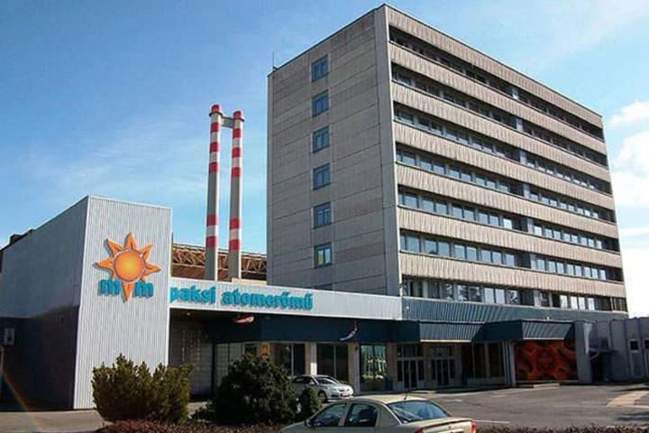 ssha-vidali-litsenzii-vengrii-na-stroitelstvo-aes-kotoruyu-finansiruet-rf