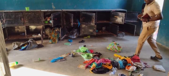 in-nigeria-armed-militants-abducted-over-200-students-and-12-teachers-from-a-catholic-school