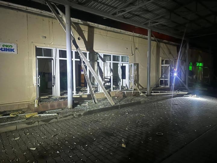 russia-attacked-the-orlivka-checkpoint-on-the-border-with-romania-at-night-there-are-casualties-and-destruction