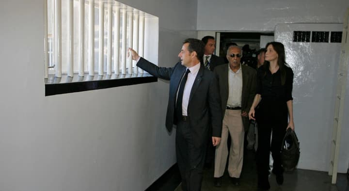 eksprezydent-frantsii-sarkozi-vydast-memuary-pro-svoi-20-dniv-u-viaznytsi