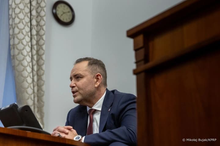 prezident-polshi-navrotskii-o-mirnom-plane-nado-uchitivat-chto-rossiya-ne-soblyudaet-svoi-dogovorennosti