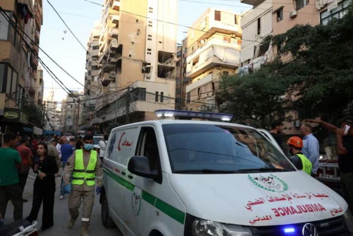 v-izraile-soobshchili-o-gibeli-rukovoditelya-shtaba-khezbolli-pod-udarom-v-beirute-reuters