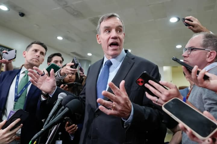 postupki-khuzhe-chem-gitleru-pered-vtoroi-mirovoi-amerikanskii-senator-demokrat-raskritikoval-plan-mira-dlya-ukraini