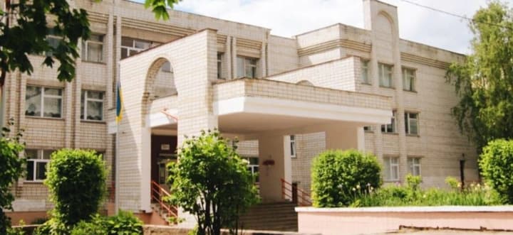 vo-lvove-na-shkolnom-dvore-proizoshla-strelba-mezhdu-roditelyami-odnoklassnikov