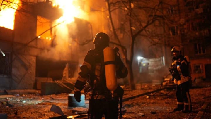 the-number-of-injured-in-zaporizhzhia-has-risen-to-12-with-7-high-rise-buildings-damaged