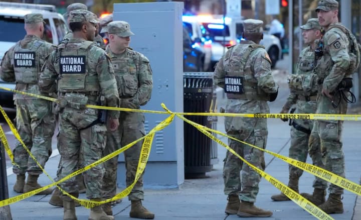two-national-guardsmen-confirmed-dead-after-shooting-near-white-house-500-additional-national-guardsmen-dispatched-to-washington