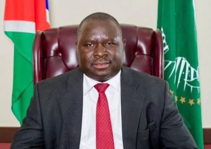 adolf-gitler-snova-gotovitsya-pobedit-na-viborakh-v-namibii