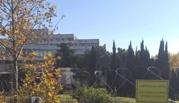 okupanty-vykorystovuiut-bazy-vidpochynku-u-sevastopoli-dlia-maskuvannia-svoikh-pidrozdiliv-atesh