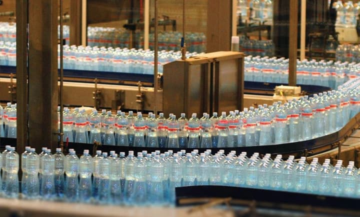 morshinskaya-i-mirgorodskaya-vistavleni-na-auktsion-premer