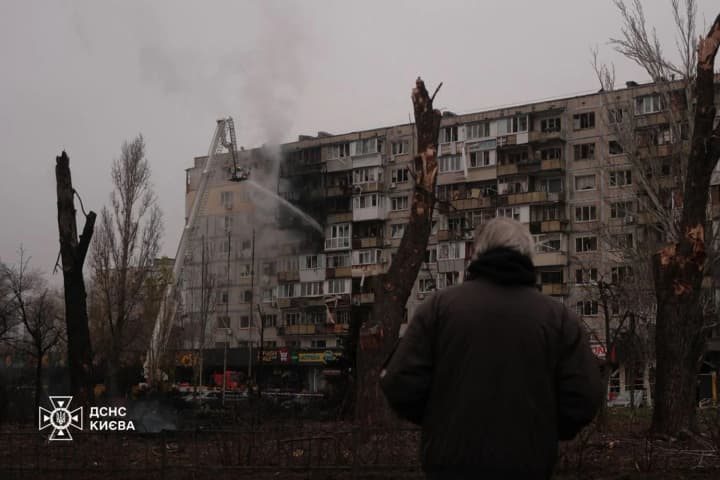 uzhe-27-postrazhdalykh-u-kyievi-vid-ataky-rf-pokazaly-novi-kadry-naslidkiv