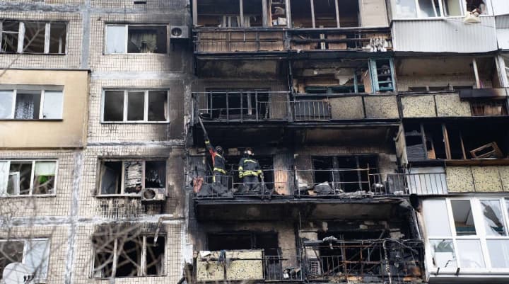 spasateli-v-kieve-zavershili-raboti-po-likvidatsii-posledstvii-rossiiskikh-udarov-29-noyabrya