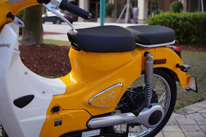 csc-monterey-electric-scooter-drops-dollar1200-in-price-in-the-us