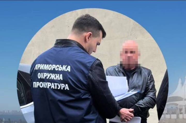 in-odesa-the-director-of-a-private-company-was-served-with-a-notice-of-suspicion-for-illegal-construction-on-the-black-sea-coast