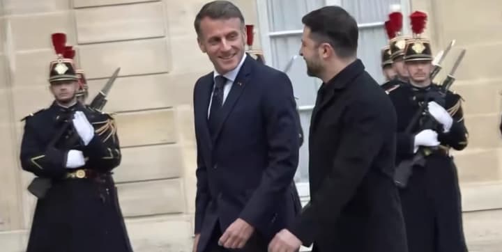 zelenskyy-arrived-at-the-elysee-palace-and-met-with-macron