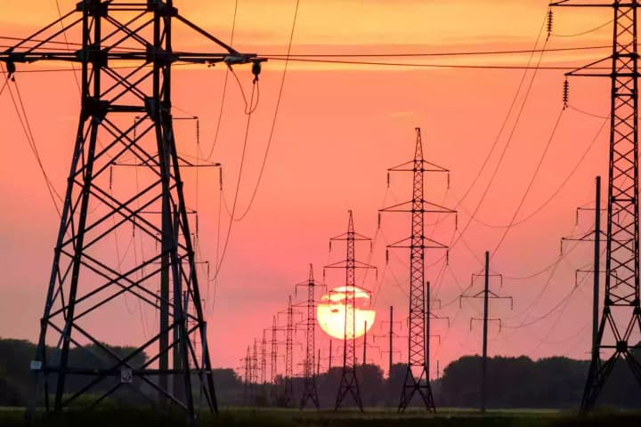 almost-5000-subscribers-left-without-electricity-due-to-russian-attack-on-zaporizhzhia-district-ova