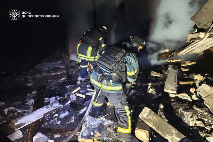 two-dead-three-injured-in-russian-drone-attack-on-dnipropetrovsk-region