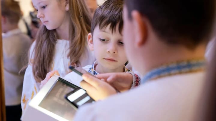 three-more-ukrainian-language-audio-guides-launched-in-strasbourg-brussels-and-bucharest