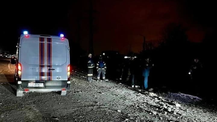 bielhorod-chastkovo-zalyshyvsia-bez-svitla-cherez-padinnia-rosiiskoi-aviabomby-na-pidstantsiiu