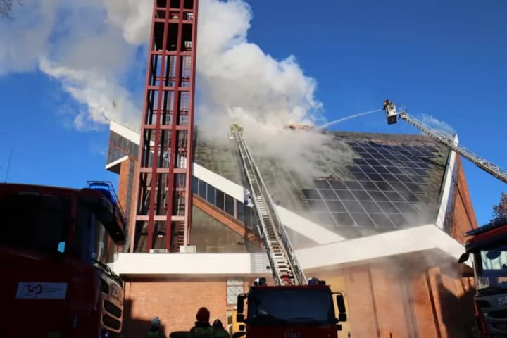 one-of-the-churches-in-lublin-caught-fire-on-christmas-day-about-70-firefighters-were-involved-in-extinguishing-it-media