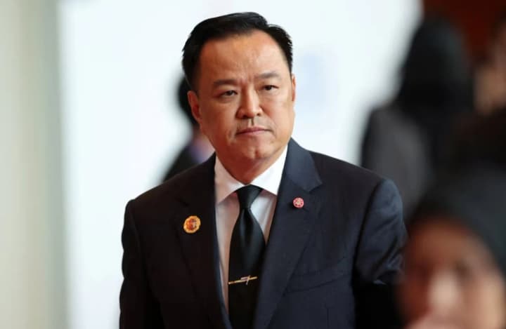 ministr-oborony-tailandu-vylitaie-na-perehovory-z-kambodzheiu-dlia-pidpysannia-uhody-pro-peremyria