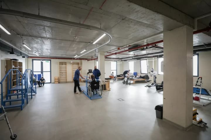 hruziia-prodovzhyla-bezkoshtovne-medychne-obsluhovuvannia-dlia-ukraintsiv-do-2026-roku