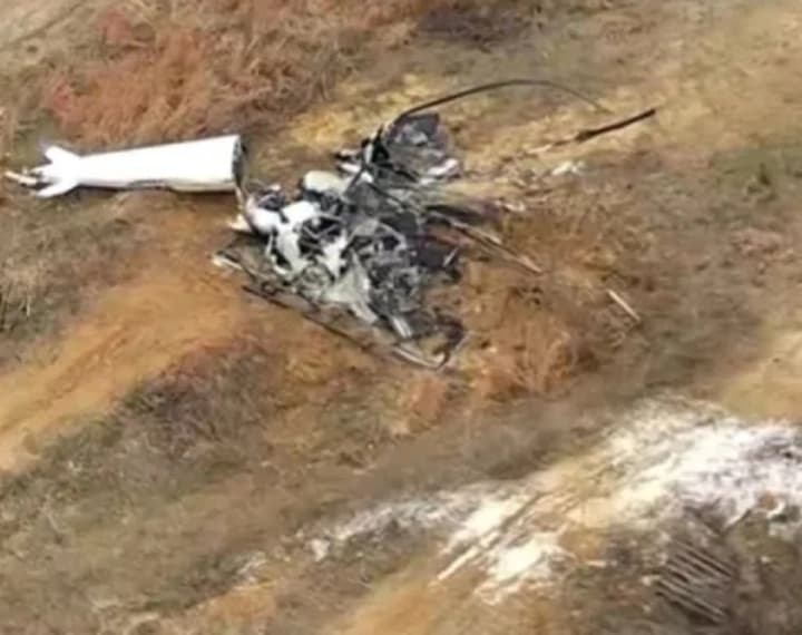 helicopter-collision-near-us-airport-one-pilot-killed-another-injured