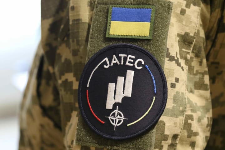 ukraina-vpervie-prisoedinilas-k-otrabotke-mekhanizmov-stati-5-dogovora-nato-genshtab-vsu