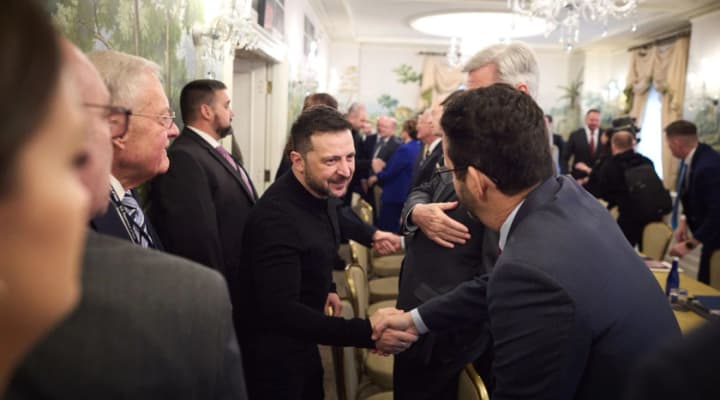 zelenskii-soobshchil-o-rabote-peregovornikh-grupp-i-vozmozhnom-chetirekhstoronnem-formate-mirnogo-plana