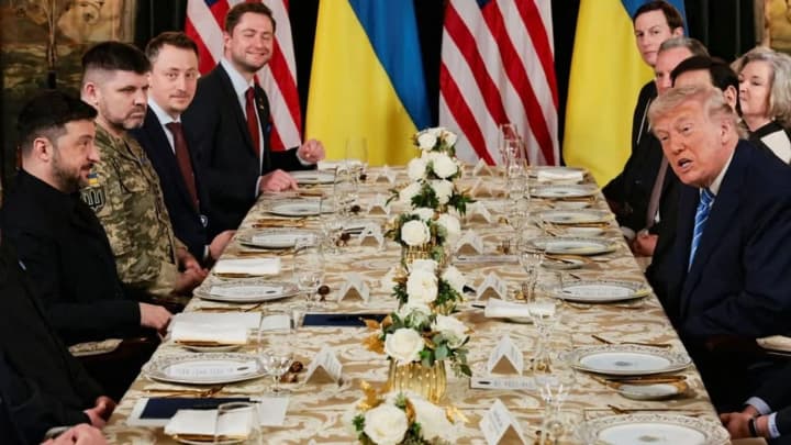 ukraina-i-ssha-v-khode-peregovorov-v-mar-a-lago-podgotovili-paket-reshenii-dlya-poslevoennogo-vosstanovleniya-i-ekonomicheskogo-rosta