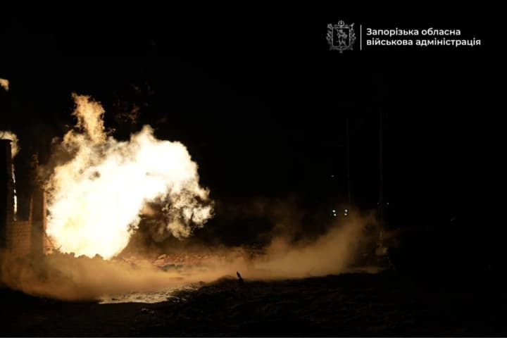 rossiya-nanesla-udar-po-zaporozhyu-povrezhden-obekt-infrastrukturi-yest-postradavshaya