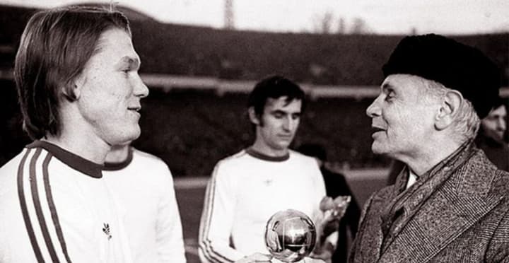 surpassed-beckenbauer-and-cruyff-50-years-ago-a-ukrainian-was-recognized-as-the-best-footballer-in-europe-for-the-first-time-in-history