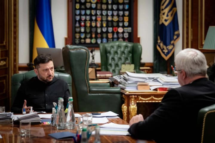 zelenskii-anonsiroval-izmeneniya-v-diplomaticheskom-korpuse-a-takzhe-naznachenie-novogo-zamestitelya-glavi-mid