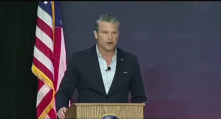 ministr-voini-khegset-vismeyal-effektivnost-rossiiskikh-pvo-posle-operatsii-v-venesuele