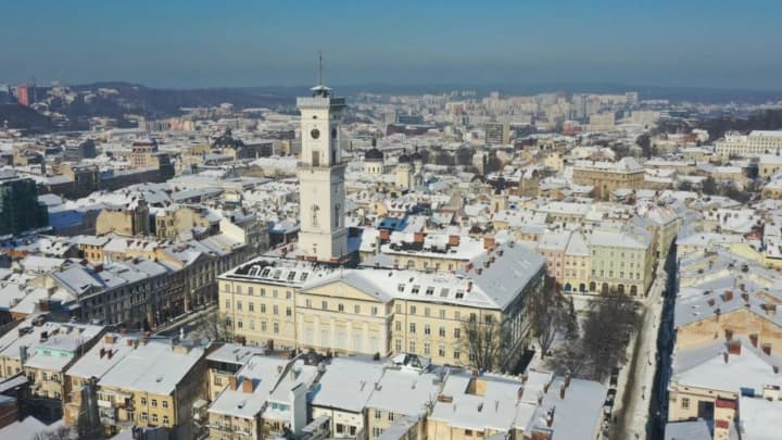 u-lvovi-povertaiut-elektryku-na-krytychnu-infrastrukturu-pislia-nichnoho-vidkliuchennia-mer