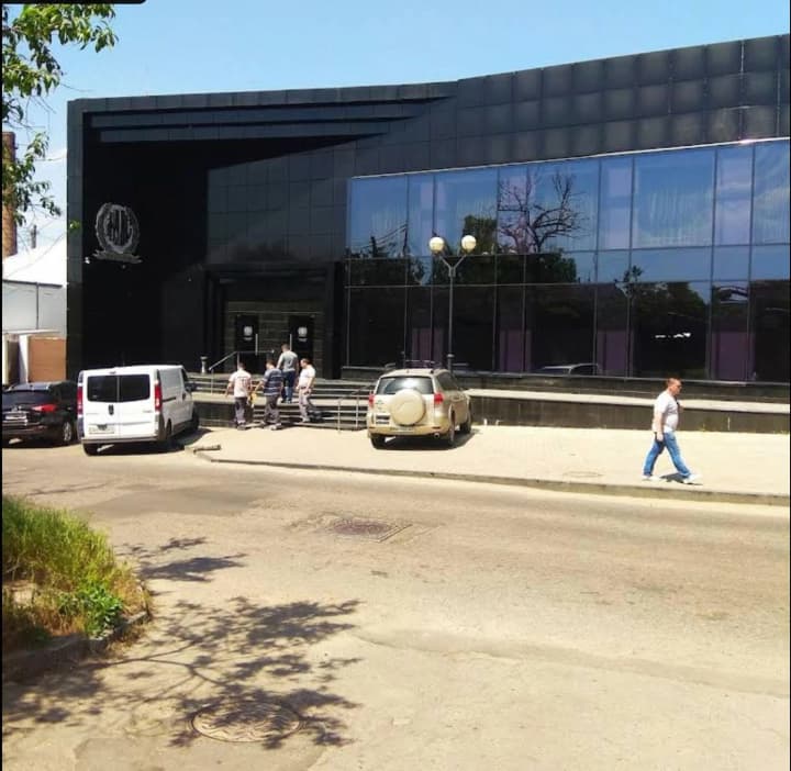 provisnyky-smerti-ahenty-pokhoronnoho-biuro-v-odesi-diznaiutsia-pro-te-shcho-patsiient-pomer-ranishe-za-yoho-rodychiv