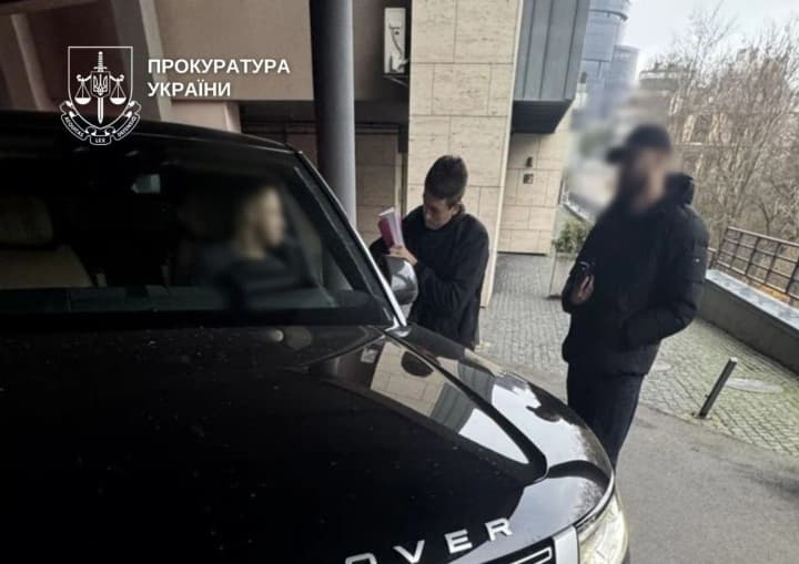 disfigured-patients-face-during-brow-lift-and-nose-surgery-plastic-surgeon-in-kyiv-charged-with-suspicion