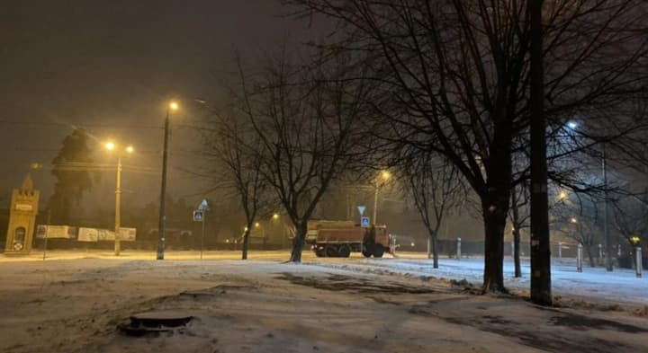 v-kieve-9-yanvarya-vvedut-dubliruyushchie-avtobusnie-marshruti-iz-za-nepogodi