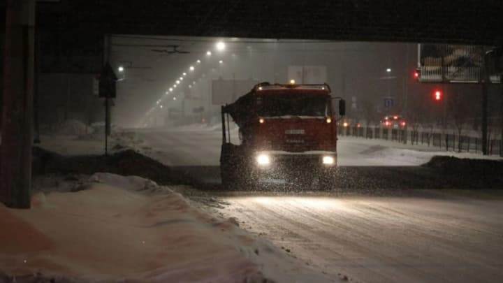 u-lvovi-za-dva-dni-vypalo-30-sm-snihu-komunalnyky-pratsiuvaly-vsiu-nich