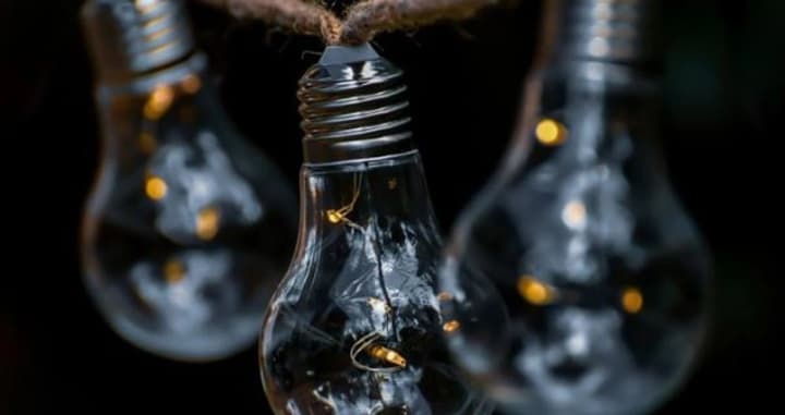 v-kieve-i-oblasti-vvedeni-ekstrennie-otklyucheniya-v-stolitse-priostanovili-vodosnabzhenie-teplosnabzhenie-i-elektrotransport