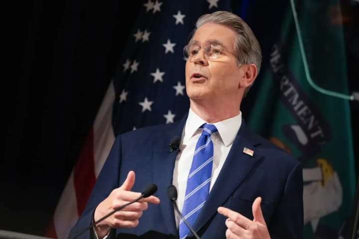 ssha-mogut-otmenit-chast-neftyanikh-sanktsii-protiv-venesueli-uzhe-na-sleduyushchei-nedele