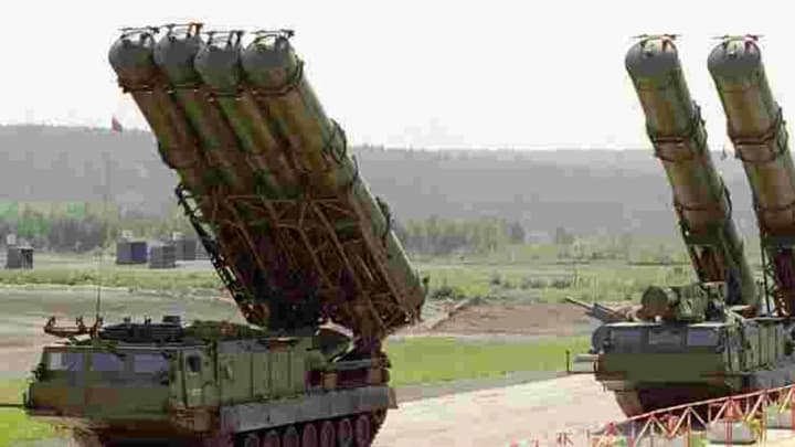 venesuelskie-voennie-ne-smogli-razvernut-poluchennie-ot-rossii-sistemi-pvo-vo-vremya-ataki-ssha